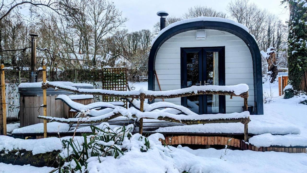 Emlyn'S Coppice - Luxury Woodland Glamping Villa Holywell  Bagian luar foto