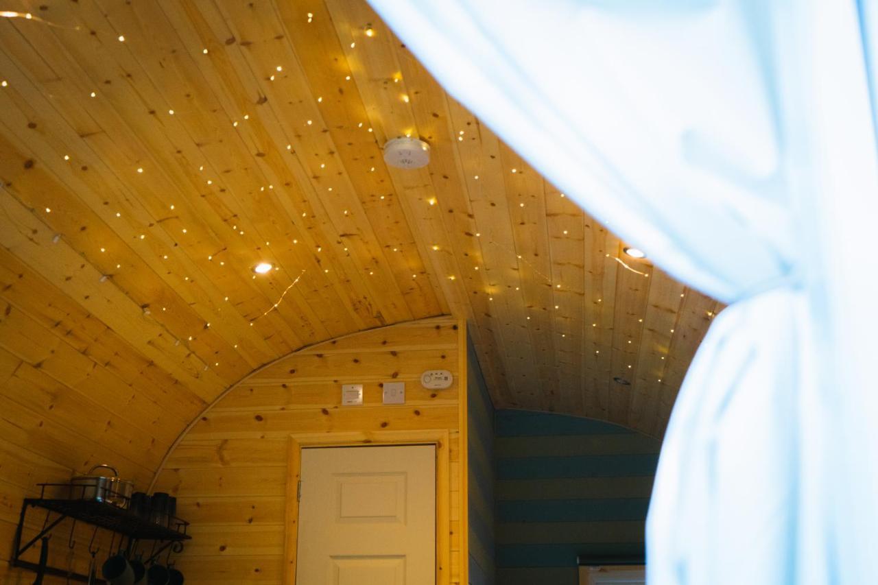 Emlyn'S Coppice - Luxury Woodland Glamping Villa Holywell  Bagian luar foto
