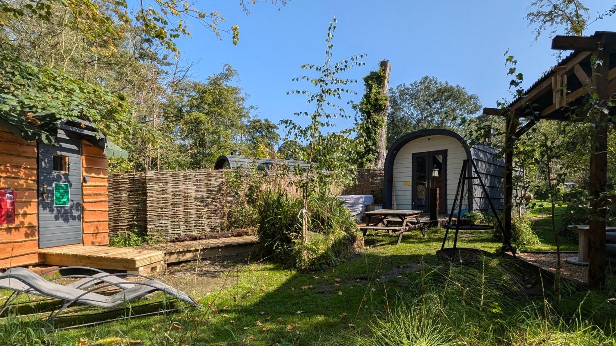 Emlyn'S Coppice - Luxury Woodland Glamping Villa Holywell  Bagian luar foto