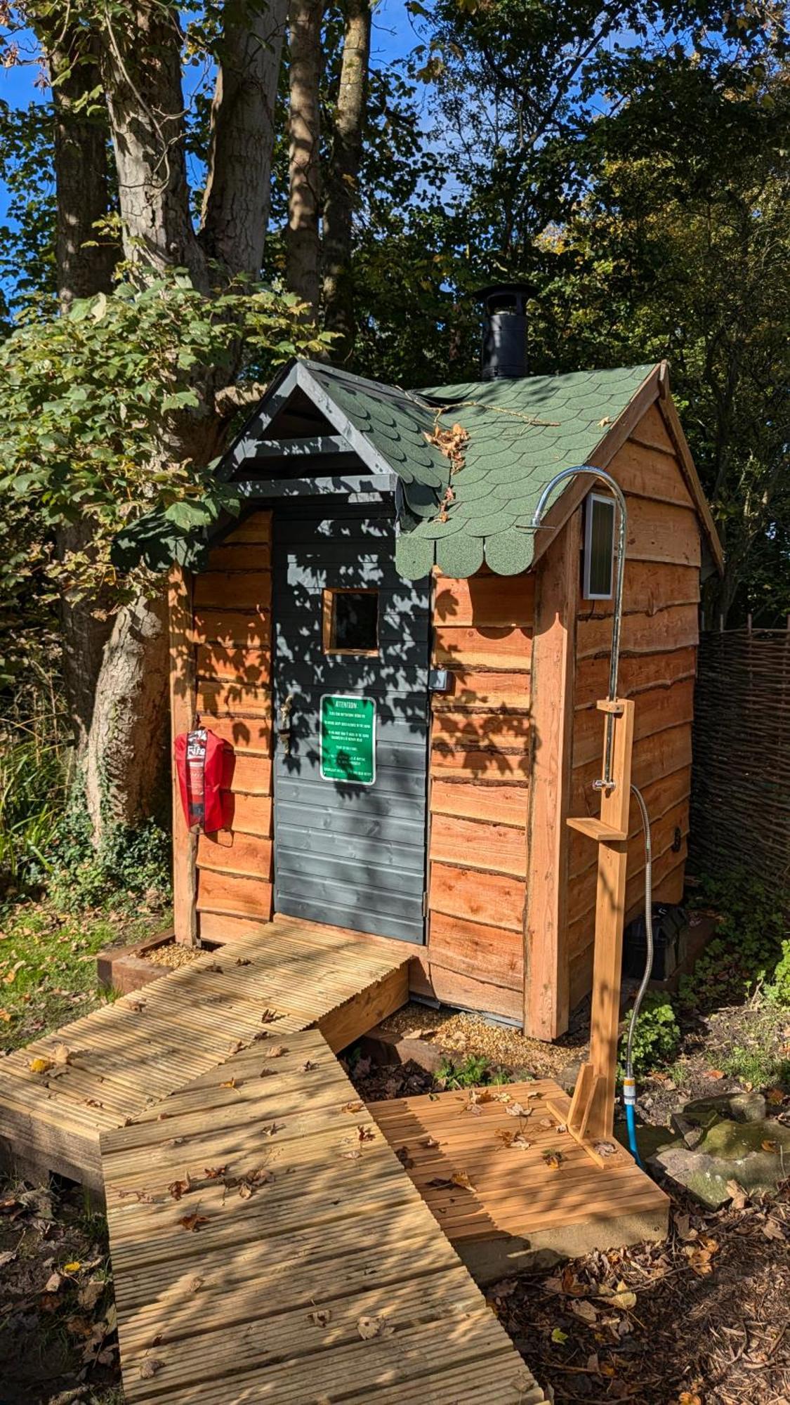 Emlyn'S Coppice - Luxury Woodland Glamping Villa Holywell  Bagian luar foto